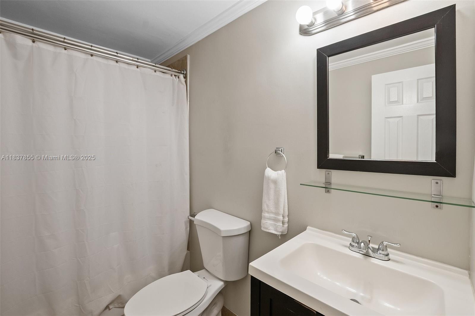 WATERWAY @ HOLLYWOOD BEAC - Residential Lease