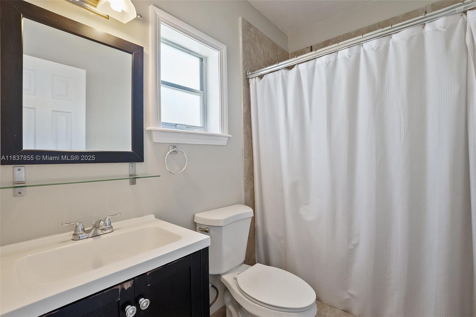 WATERWAY @ HOLLYWOOD BEAC - Residential Lease