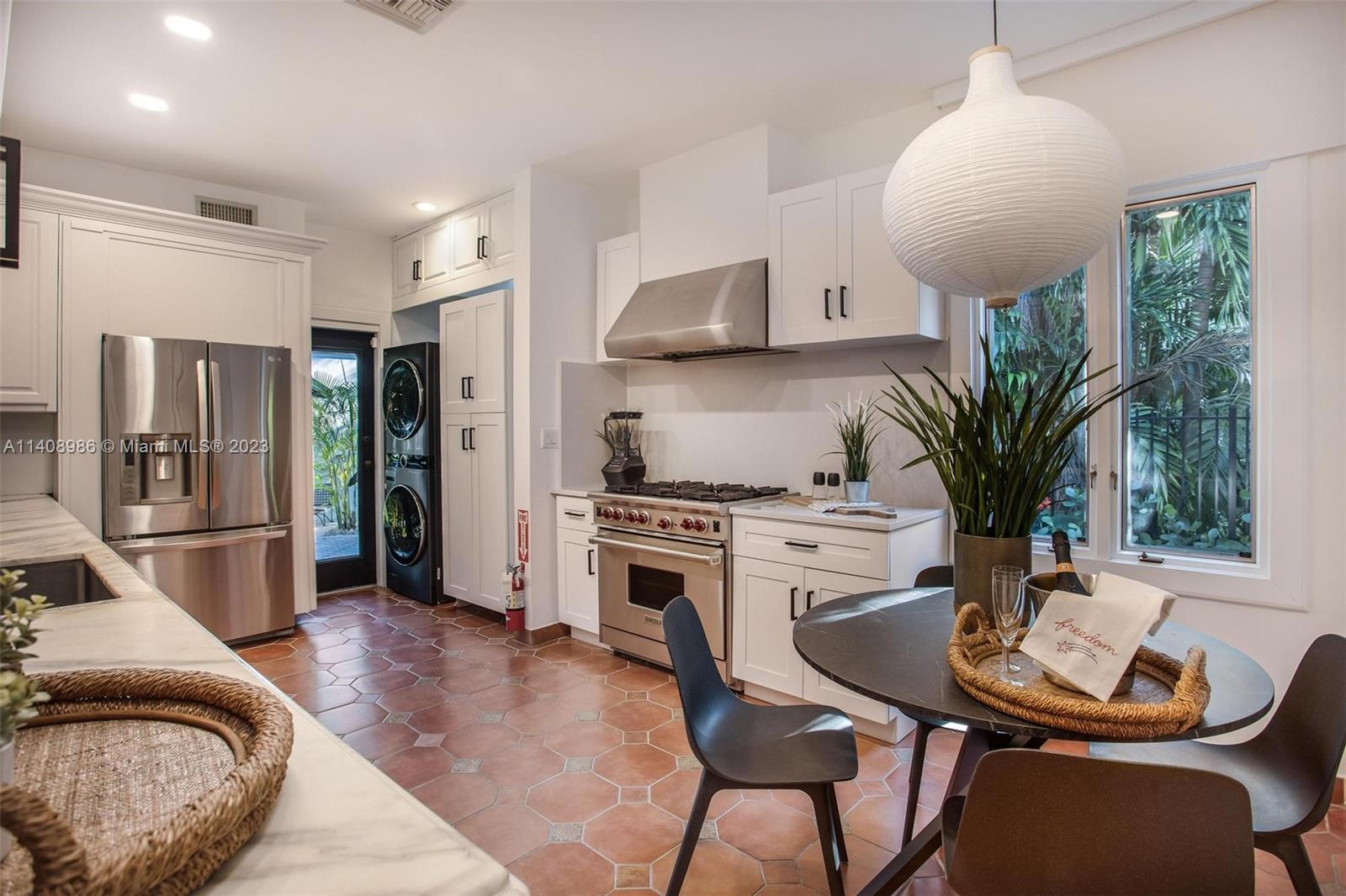 ADEMAR PARK AMD PL - Residential