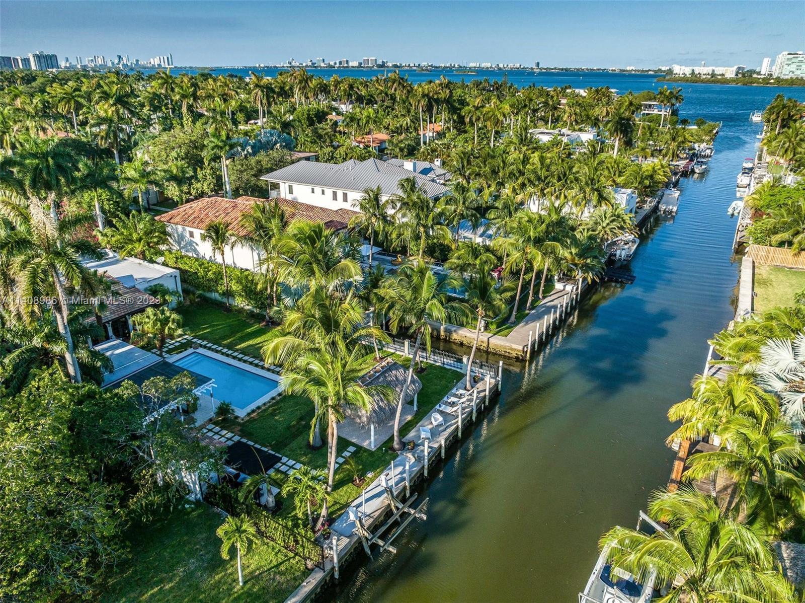 ADEMAR PARK AMD PL - Residential