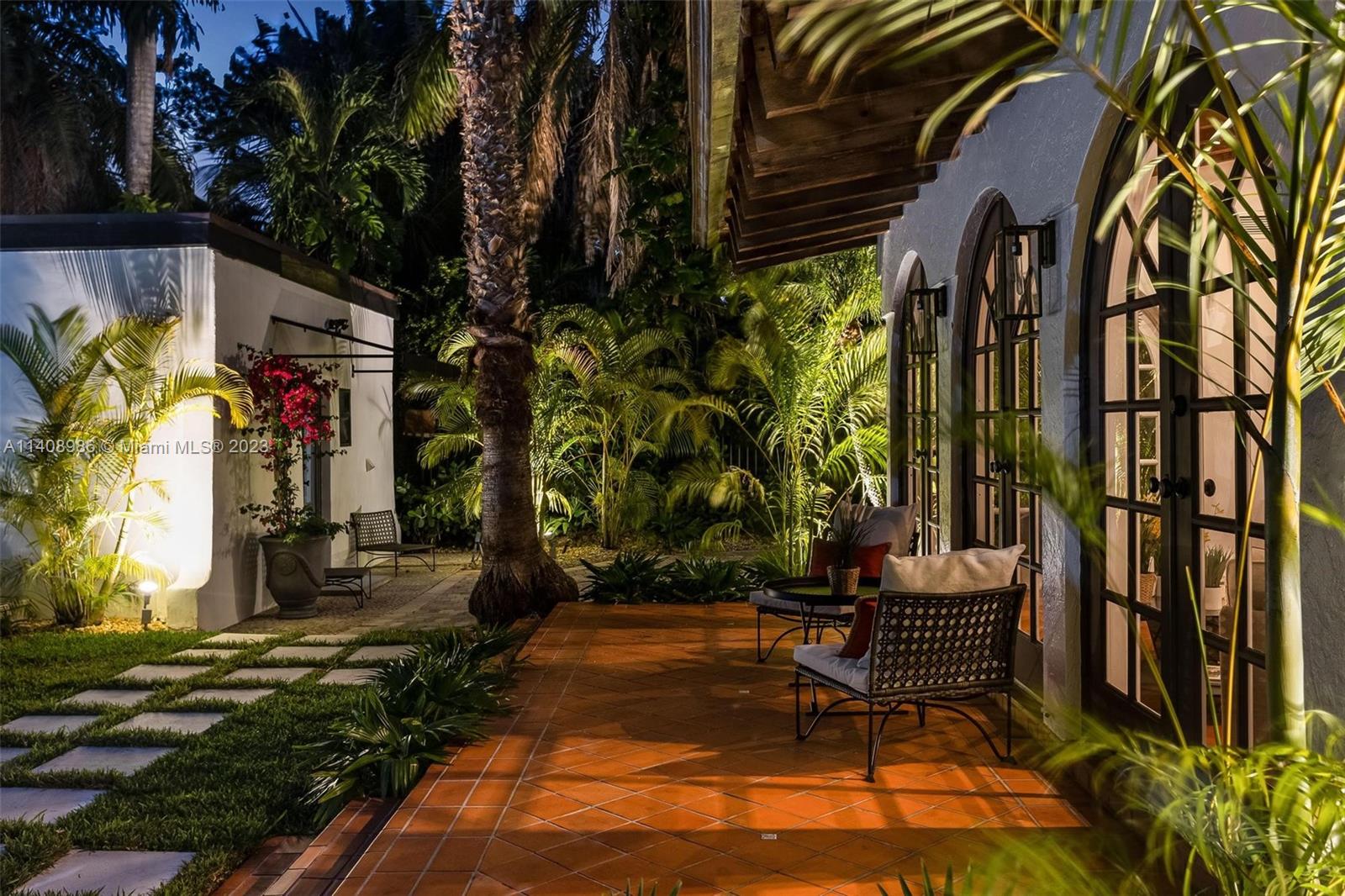 ADEMAR PARK AMD PL - Residential