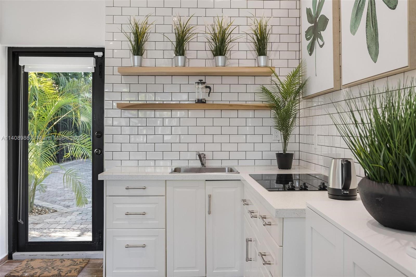 ADEMAR PARK AMD PL - Residential