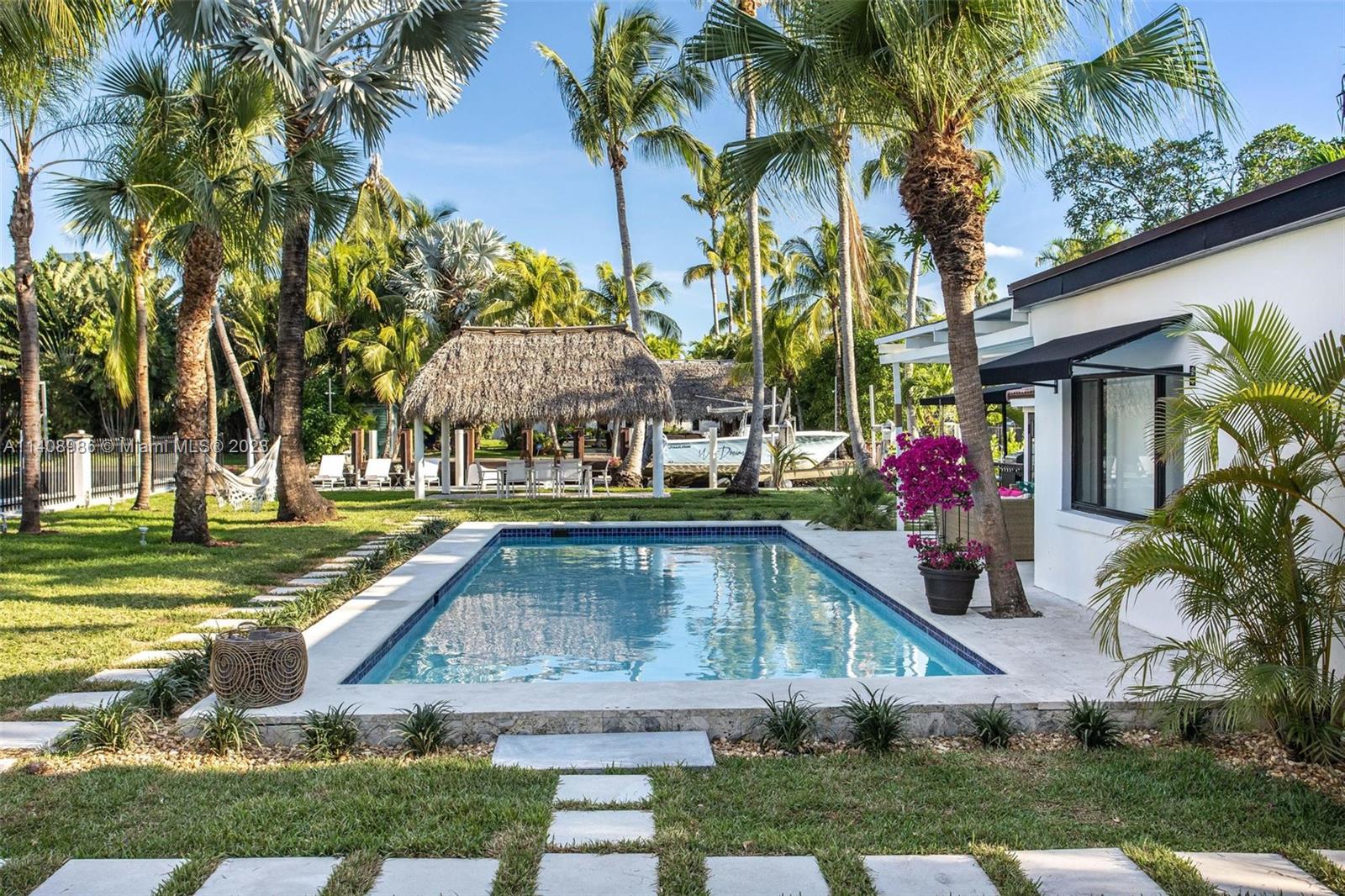 ADEMAR PARK AMD PL - Residential