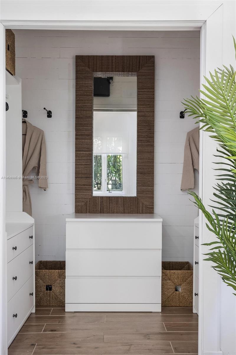 ADEMAR PARK AMD PL - Residential