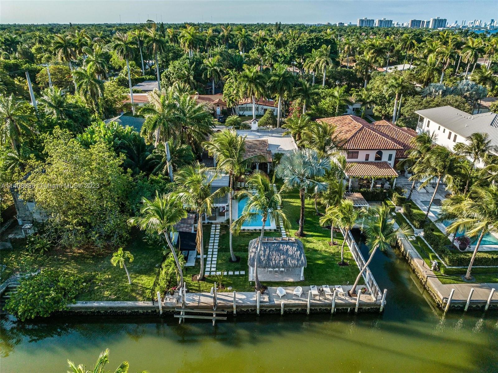 ADEMAR PARK AMD PL - Residential