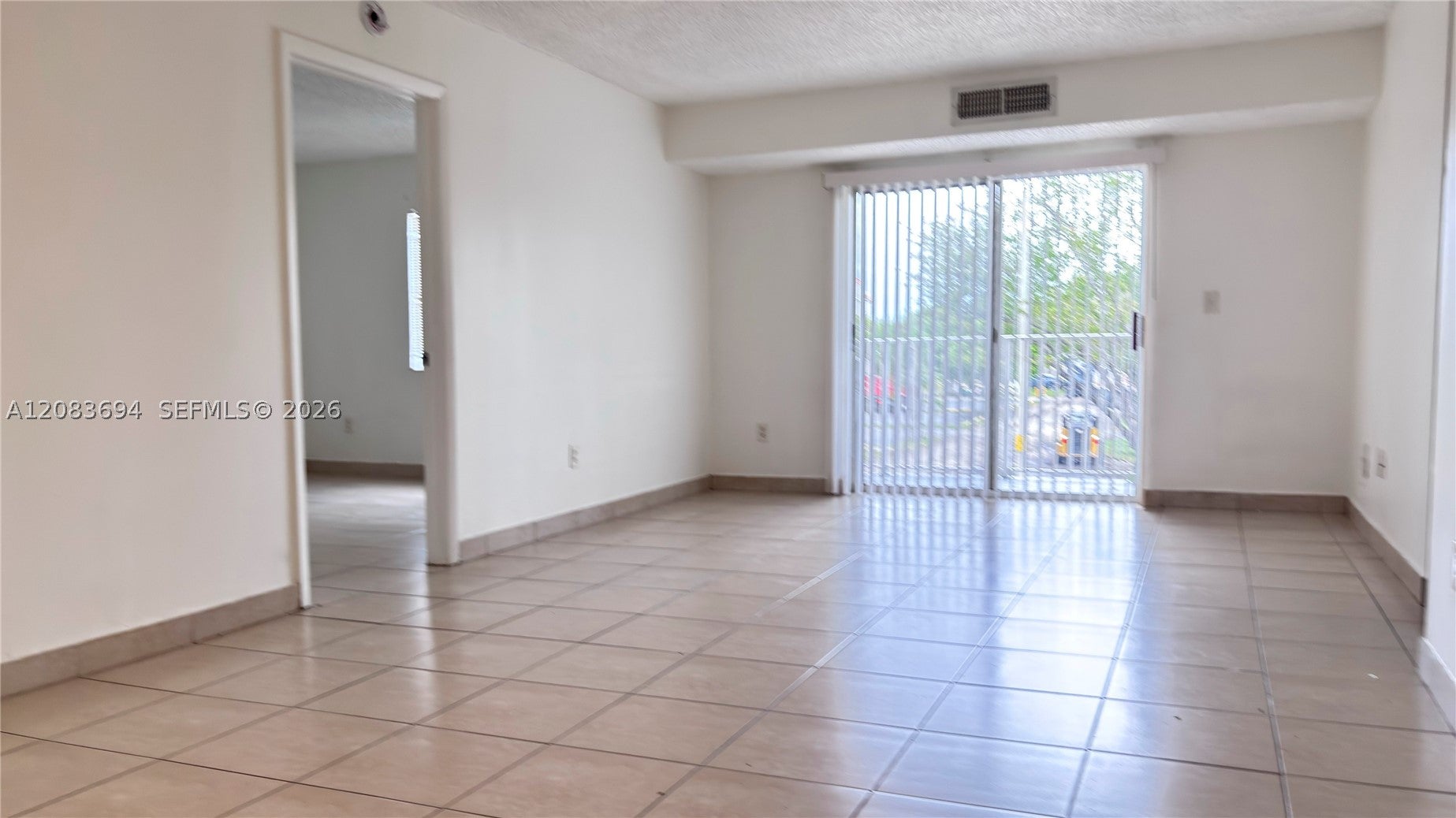 8240 SW 210th St 101, Cutler Bay FL 33189