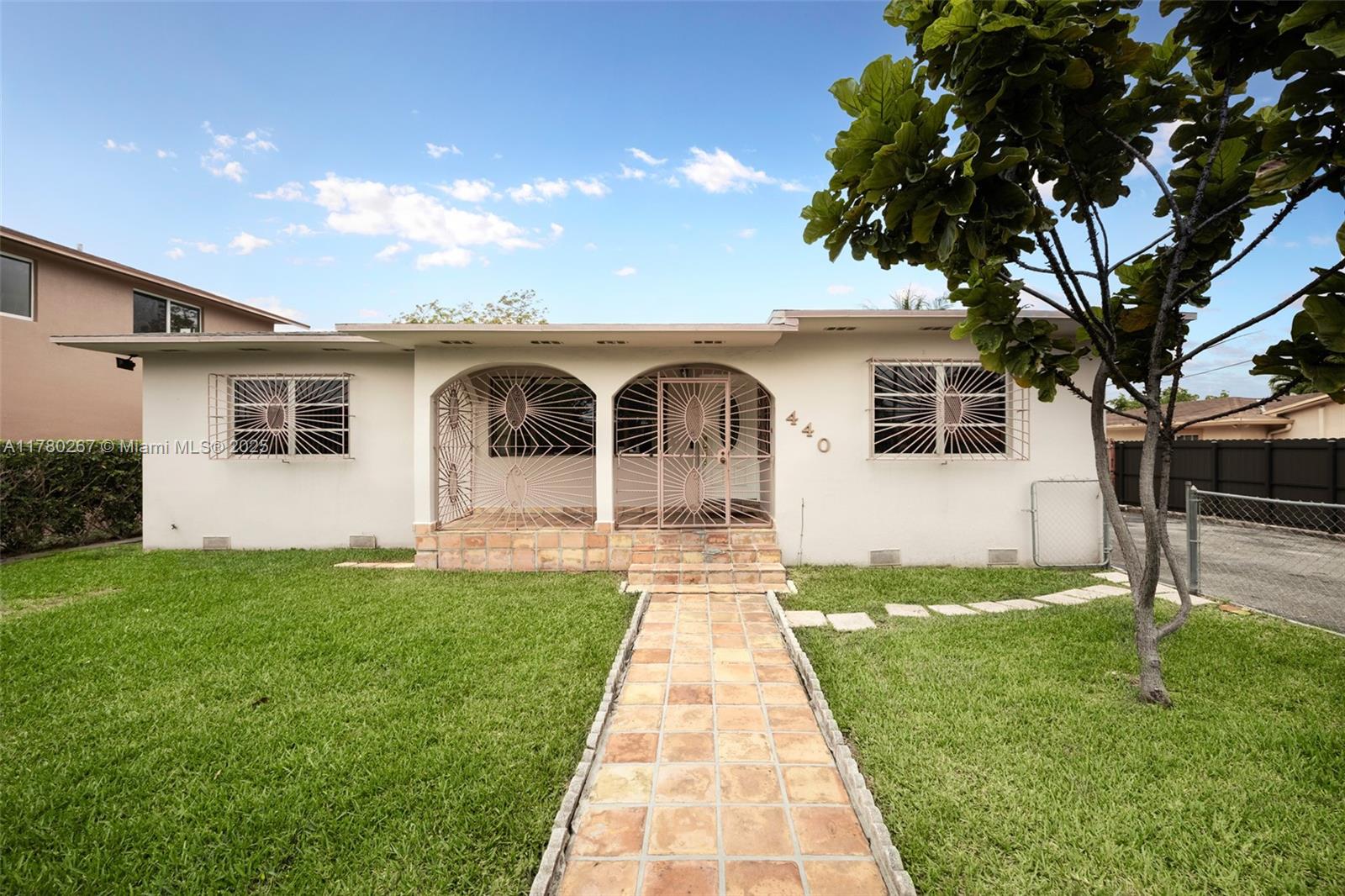 Property for Sale at 440 Sw 80th Ave, Miami, Broward County, Florida - Bedrooms: 4 
Bathrooms: 3  - $699,000