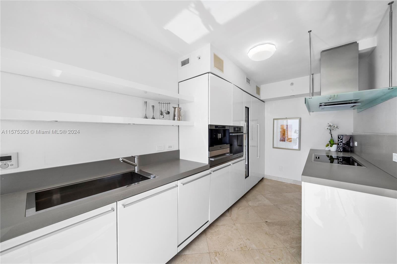 BLUE DIAMOND CONDO - Residential Lease