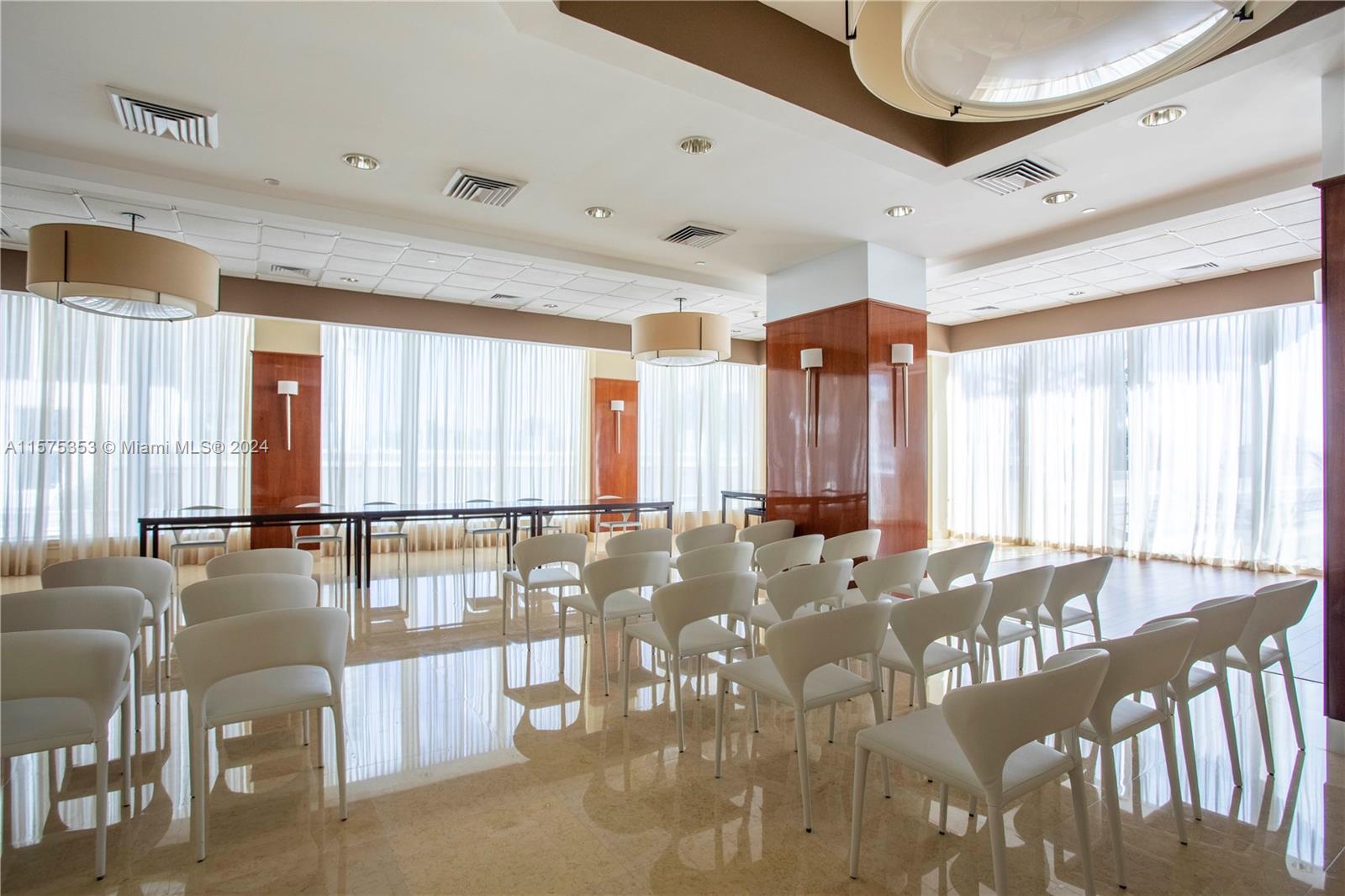 BLUE DIAMOND CONDO - Residential Lease