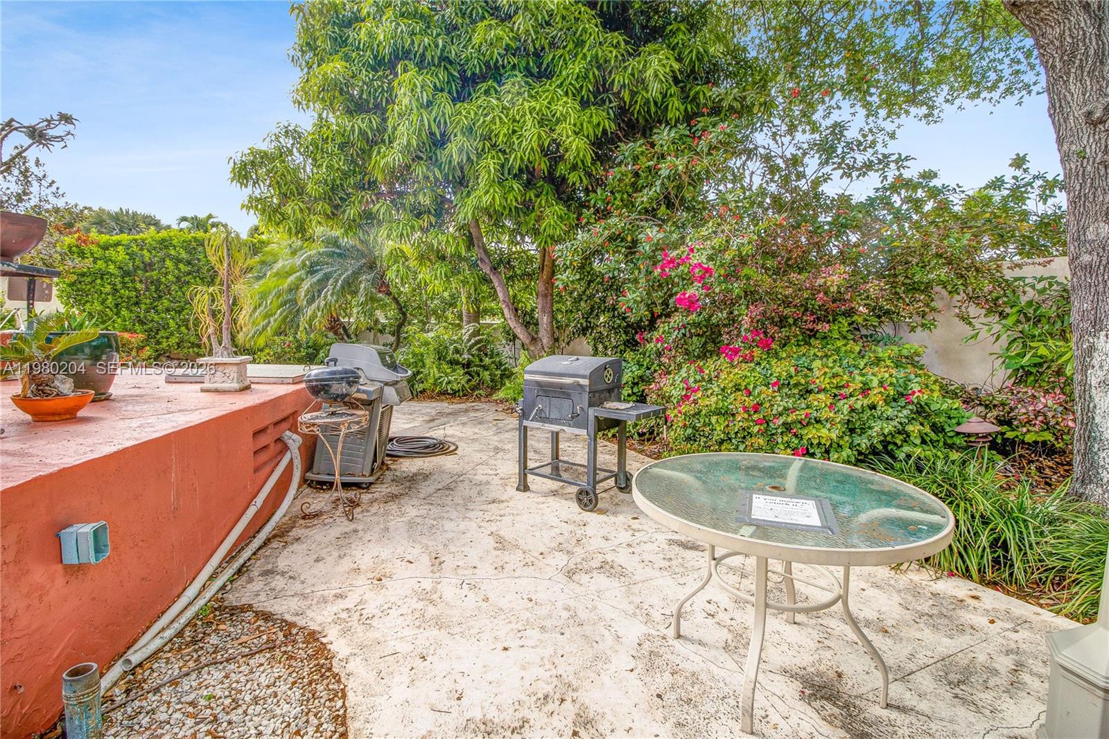 THE MANTELL CONDO - Residential