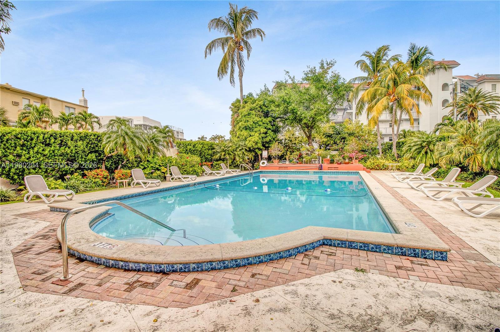 THE MANTELL CONDO - Residential