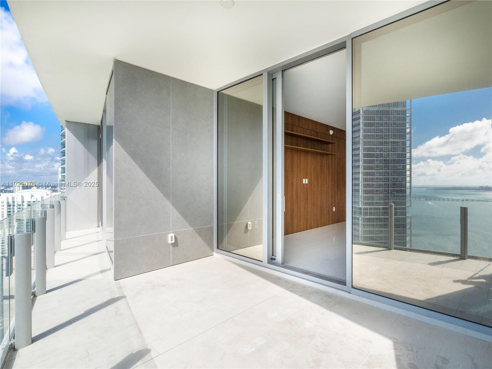 300 Biscayne Boulevard Way 4305W