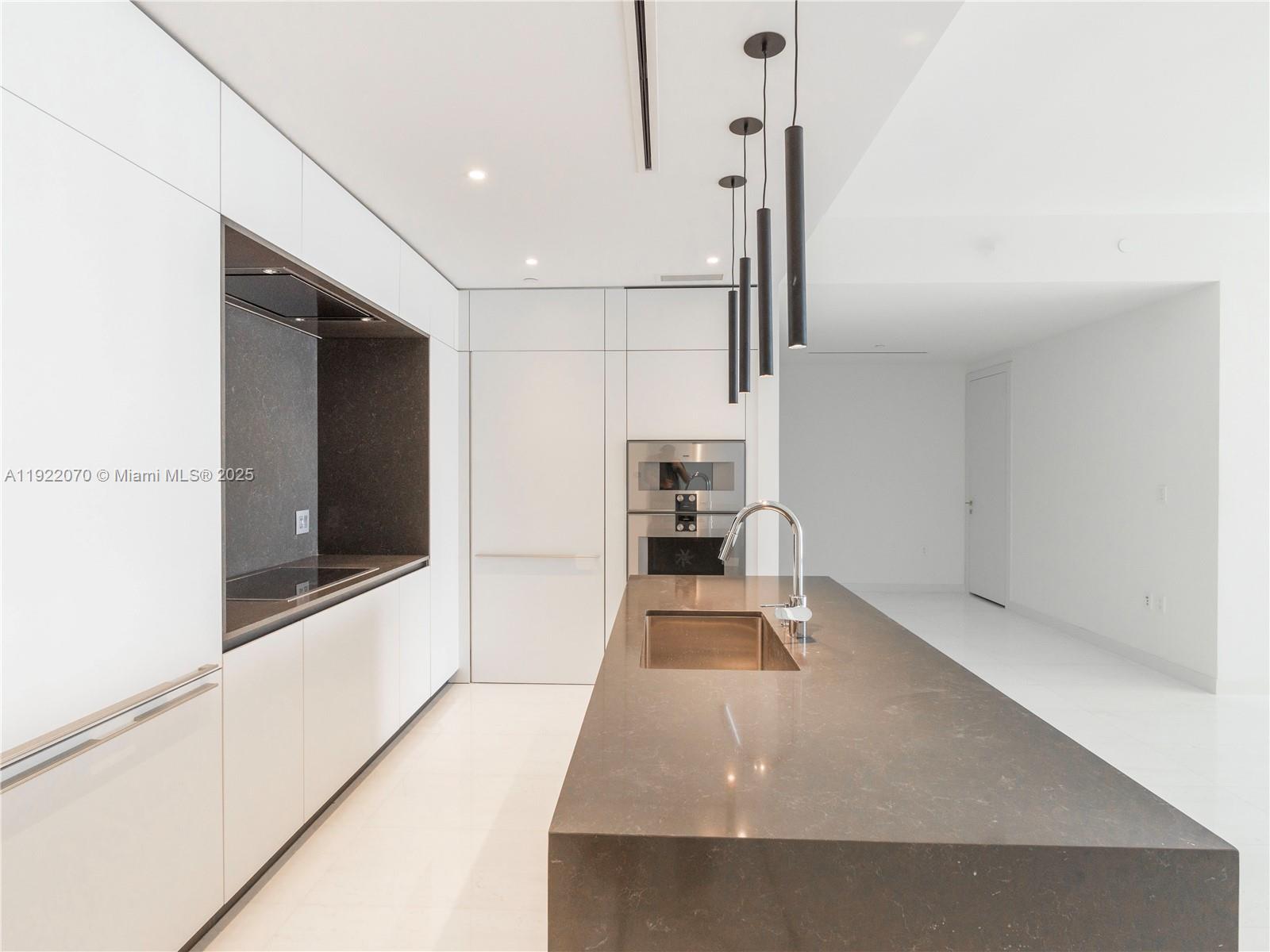 300 Biscayne Boulevard Way 4305W