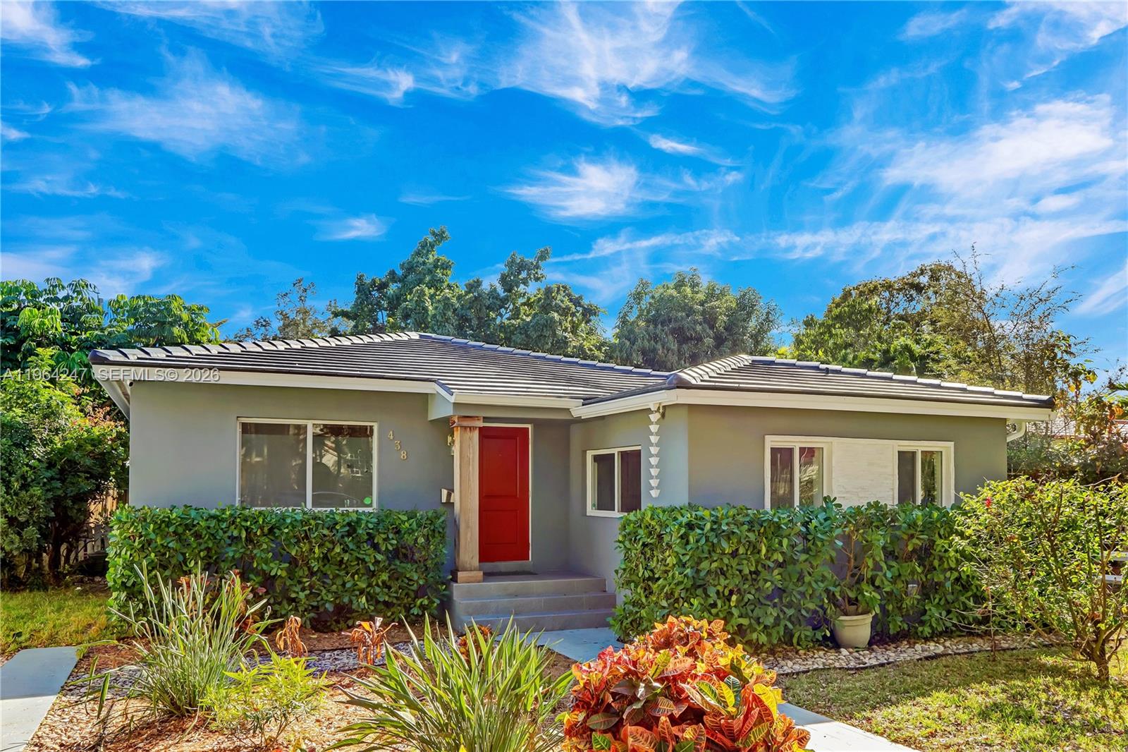 CORAL GROVES - Residential