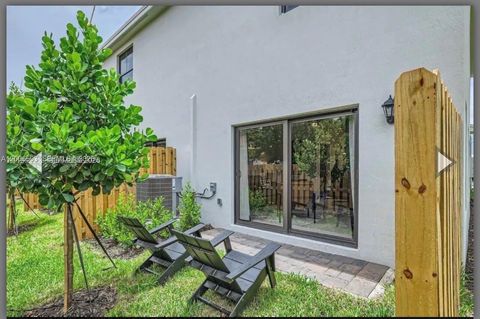 Tiny photo for 445 NE 1st Dr, Florida City, FL 33034 (MLS # A12006593)