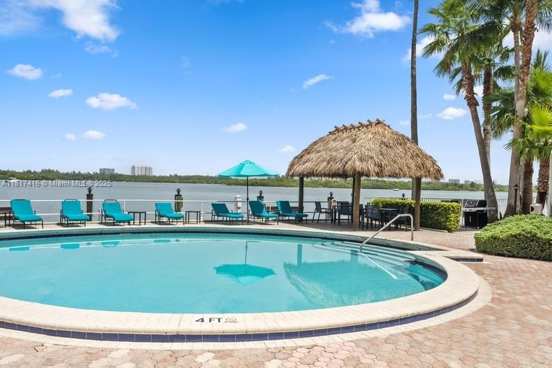 10350 W Bay Harbor Dr 5L