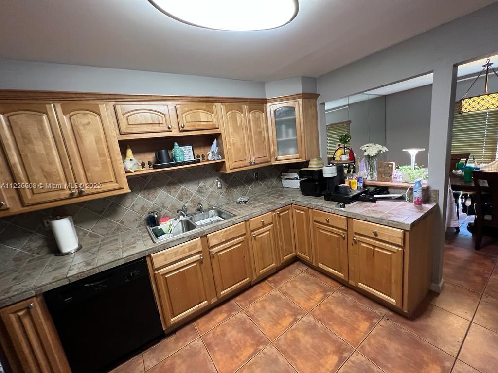 SNAPPER VILLAGE PHASE I S - Residential