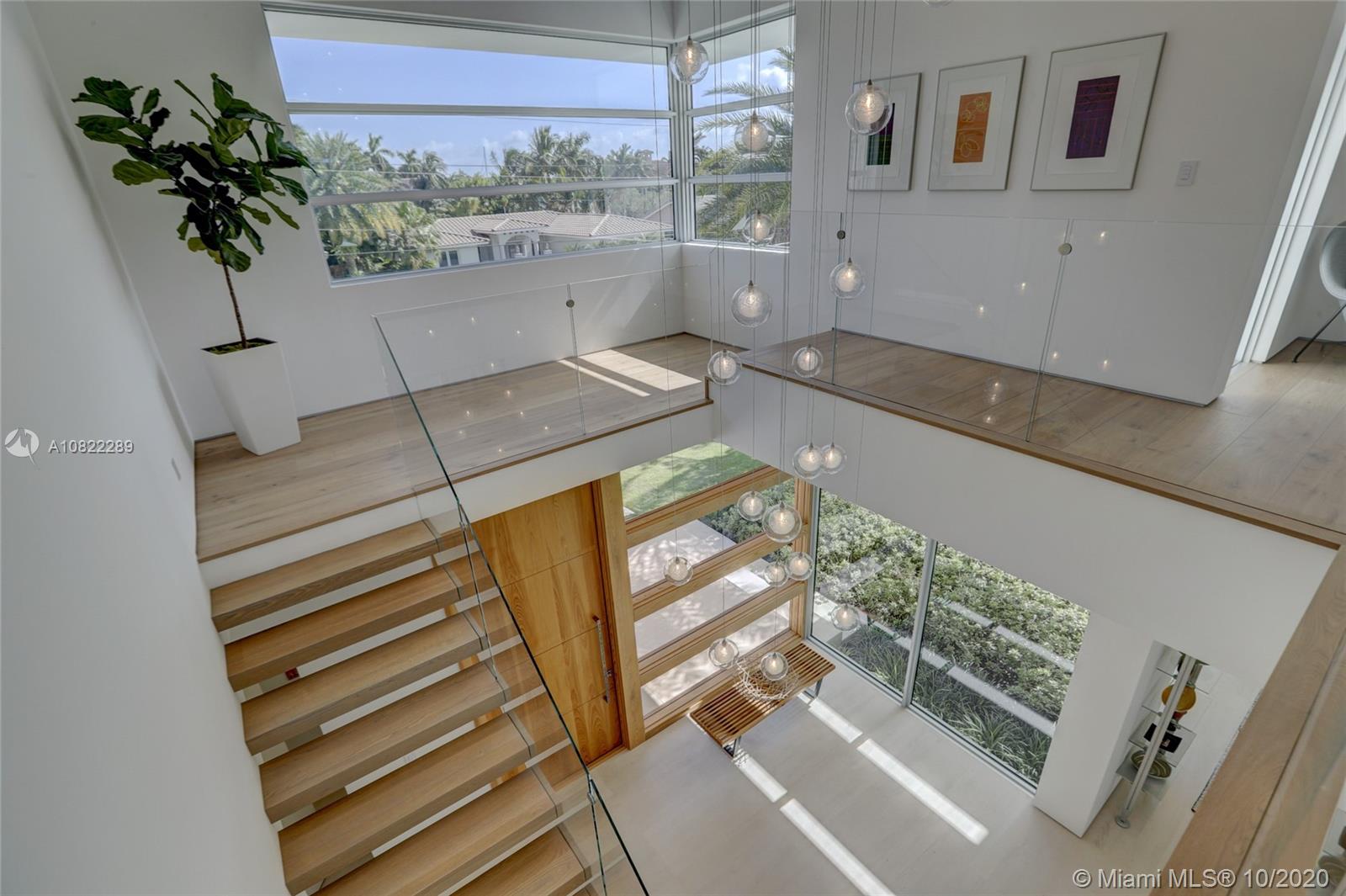 RIO VISTA ISLES - Residential