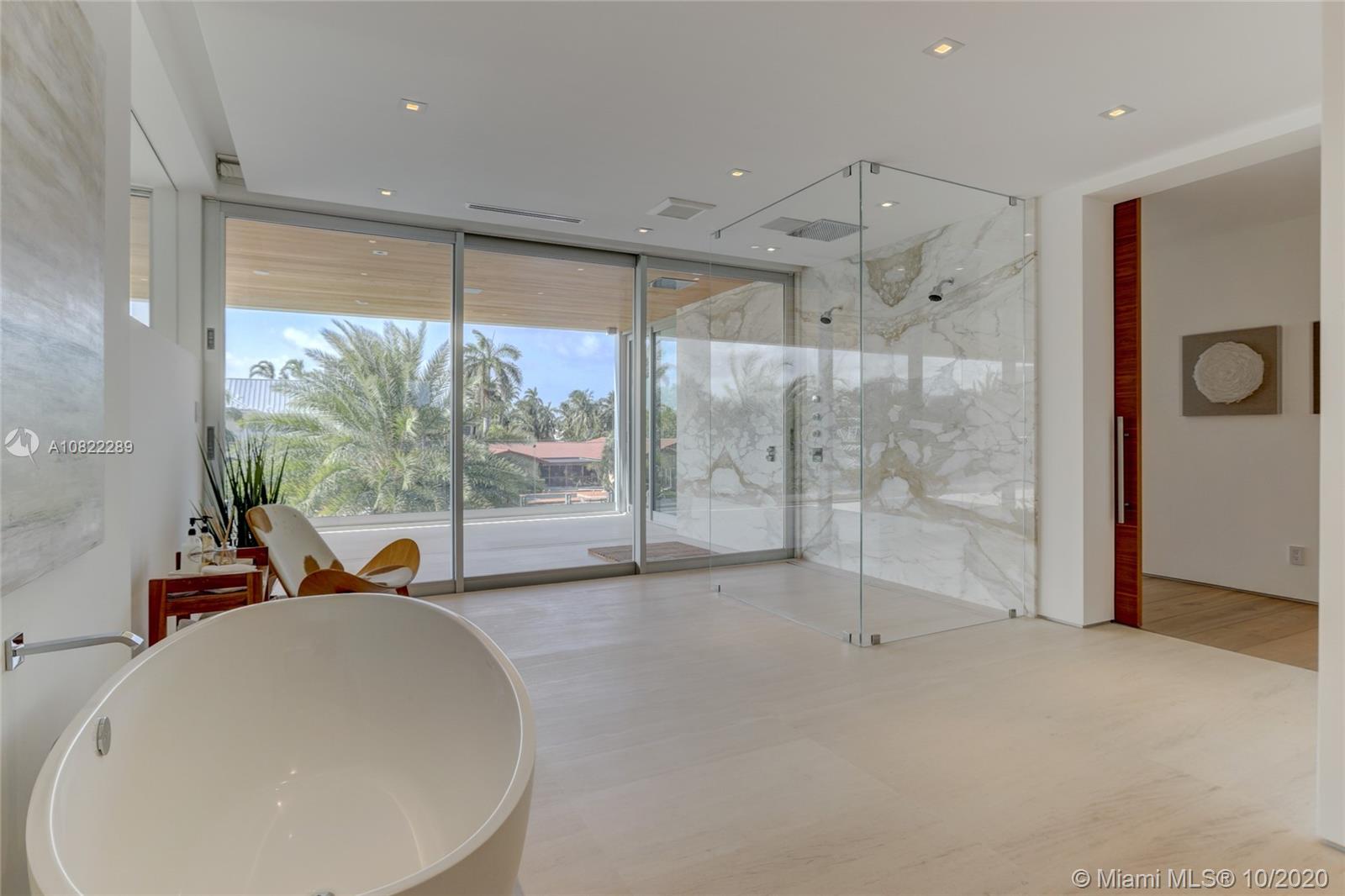 RIO VISTA ISLES - Residential