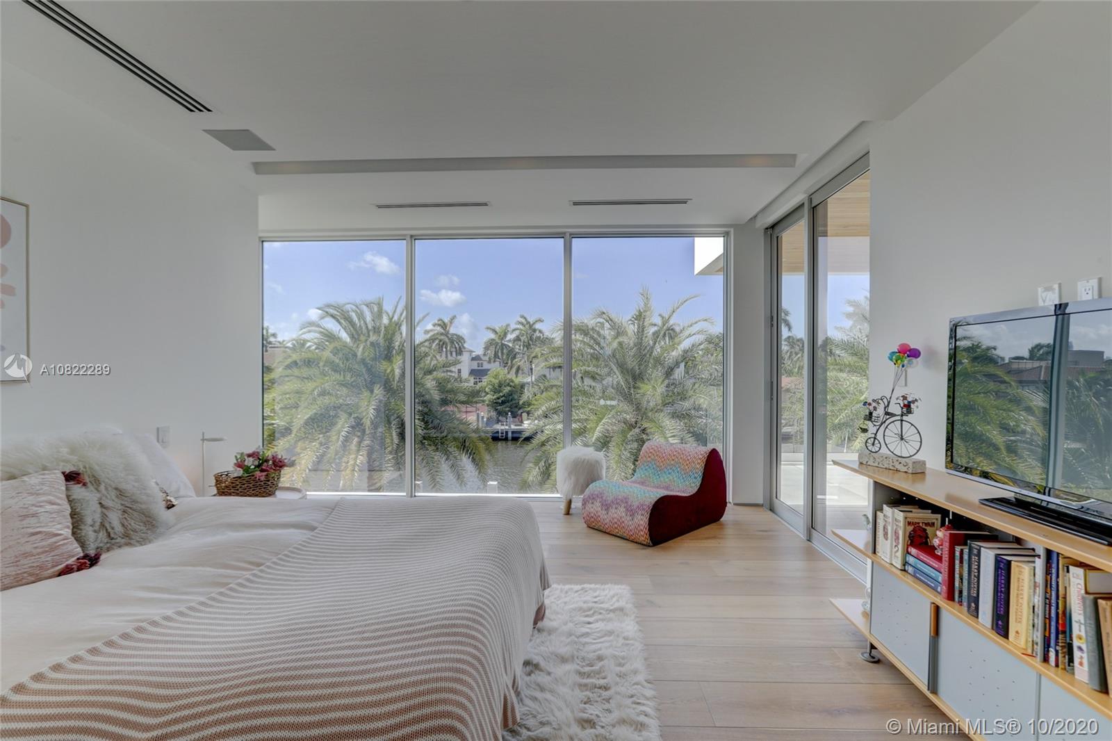 RIO VISTA ISLES - Residential