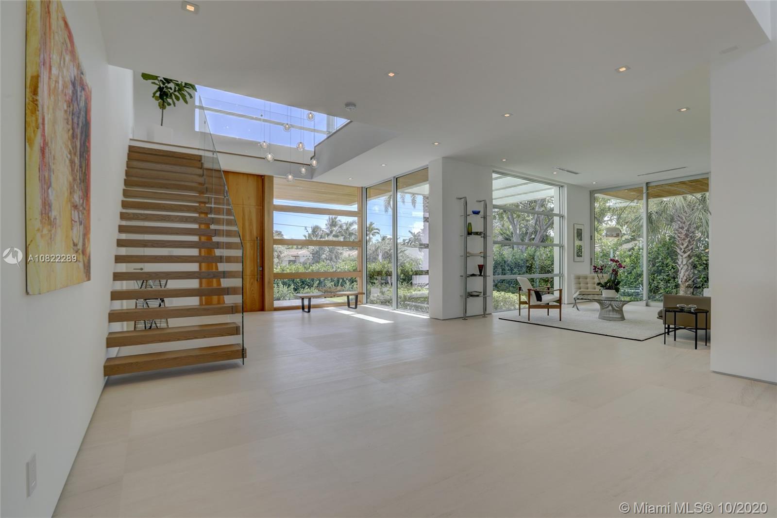 RIO VISTA ISLES - Residential