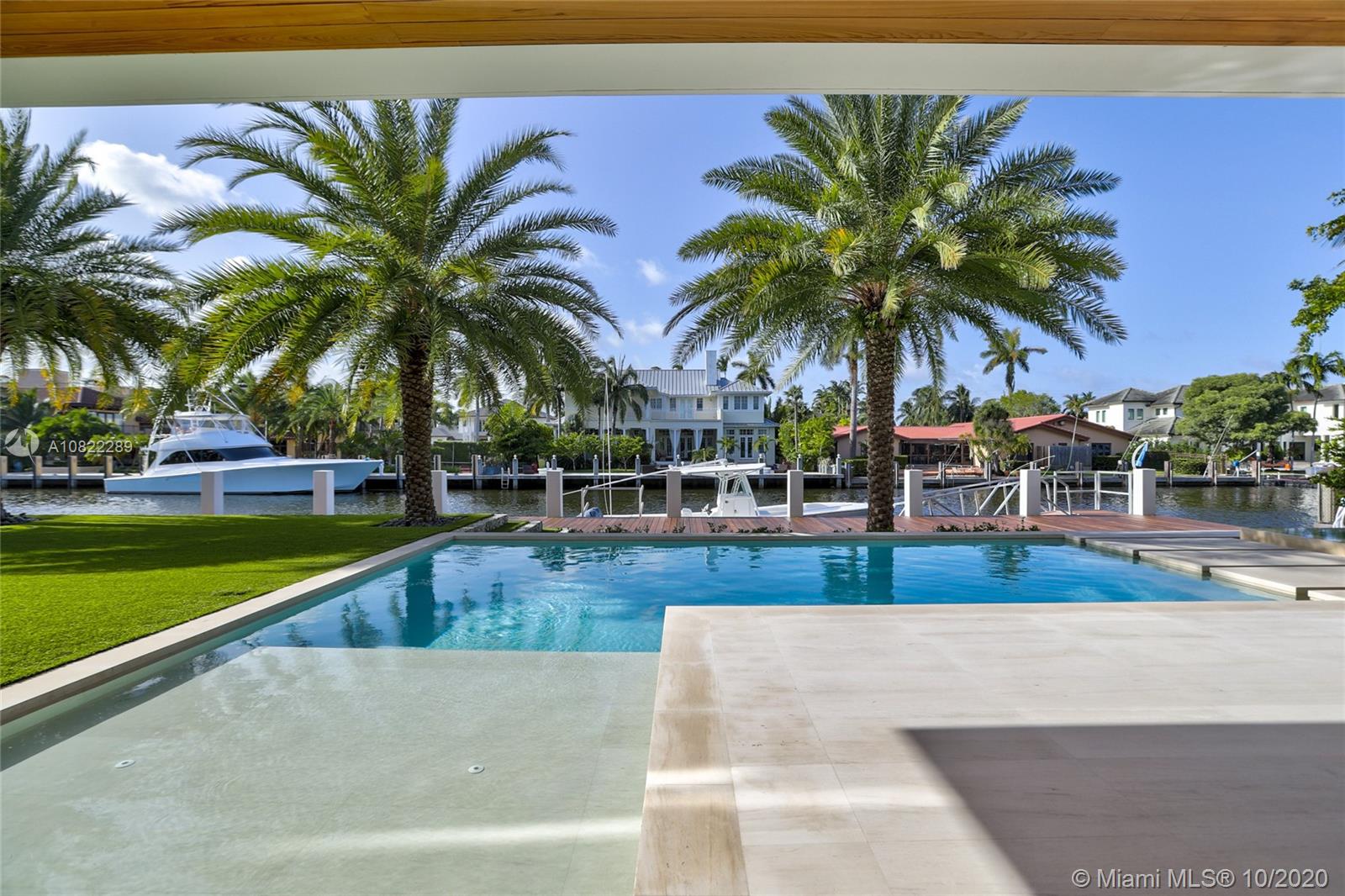 RIO VISTA ISLES - Residential