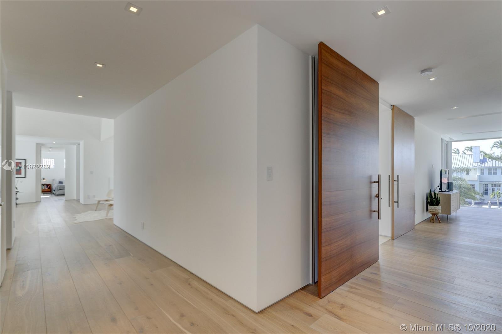 RIO VISTA ISLES - Residential