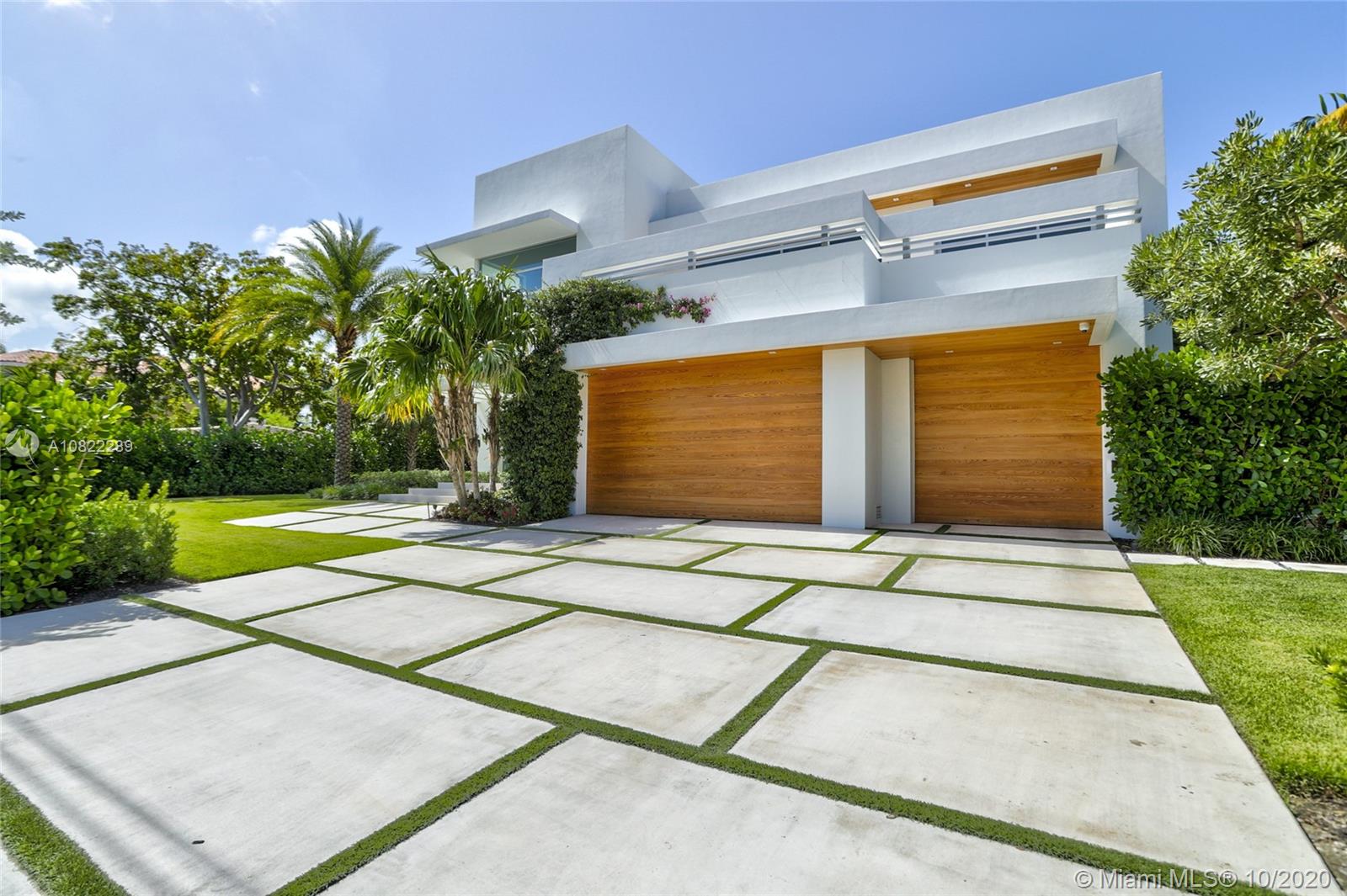 RIO VISTA ISLES - Residential