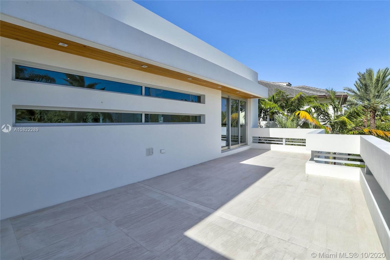 RIO VISTA ISLES - Residential