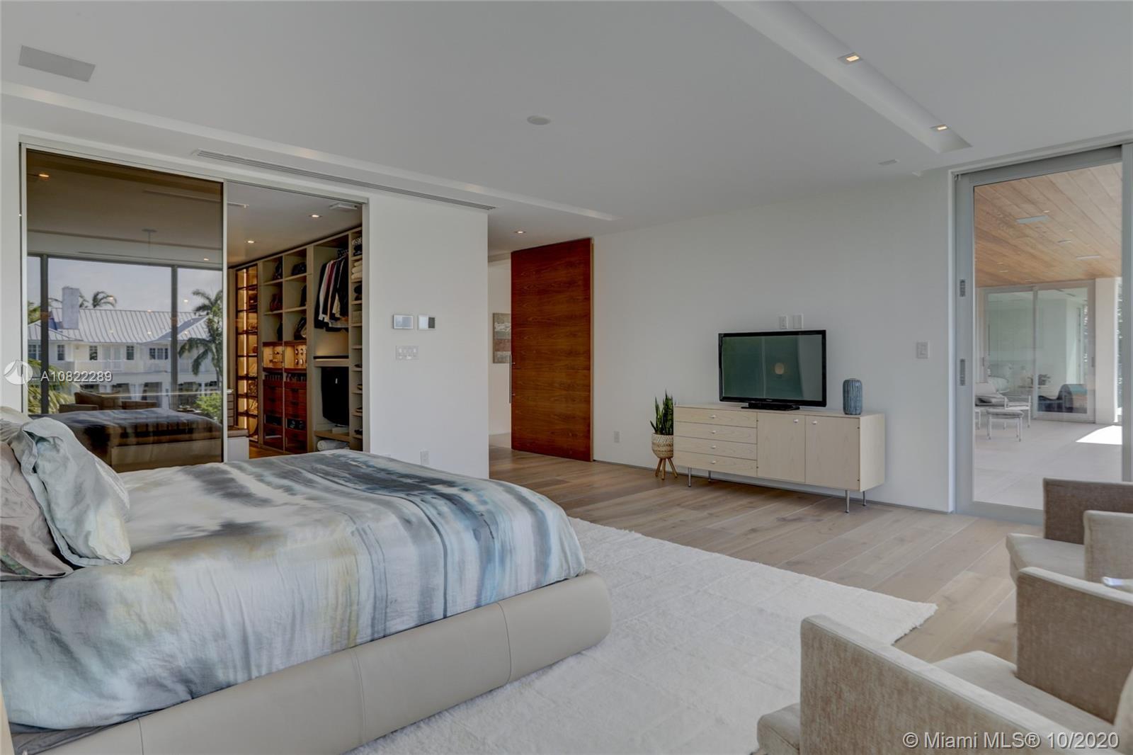 RIO VISTA ISLES - Residential