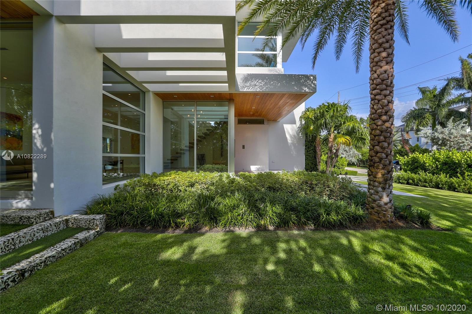 RIO VISTA ISLES - Residential