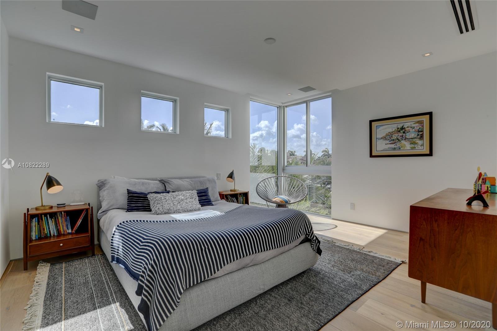 RIO VISTA ISLES - Residential