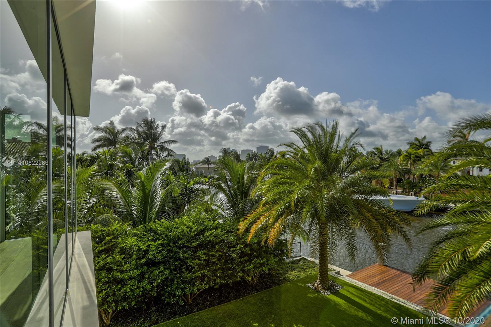 RIO VISTA ISLES - Residential