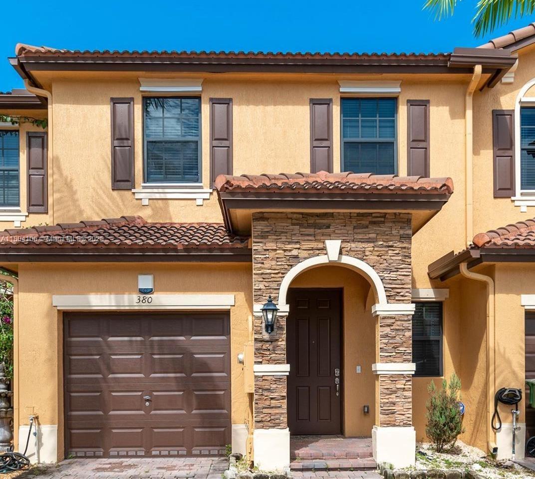 Property for Sale at 380 Ne 37th Ter, Homestead, Miami-Dade County, Florida - Bedrooms: 3 
Bathrooms: 3  - $395,000