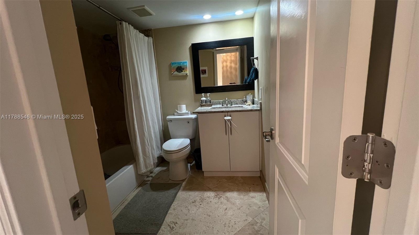 8871 Wiles Rd 306