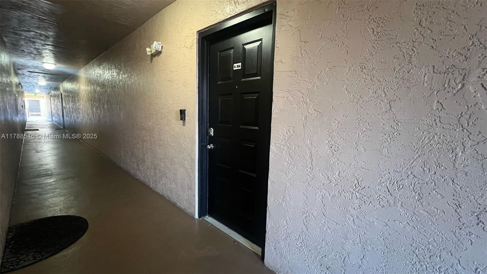 8871 Wiles Rd 306