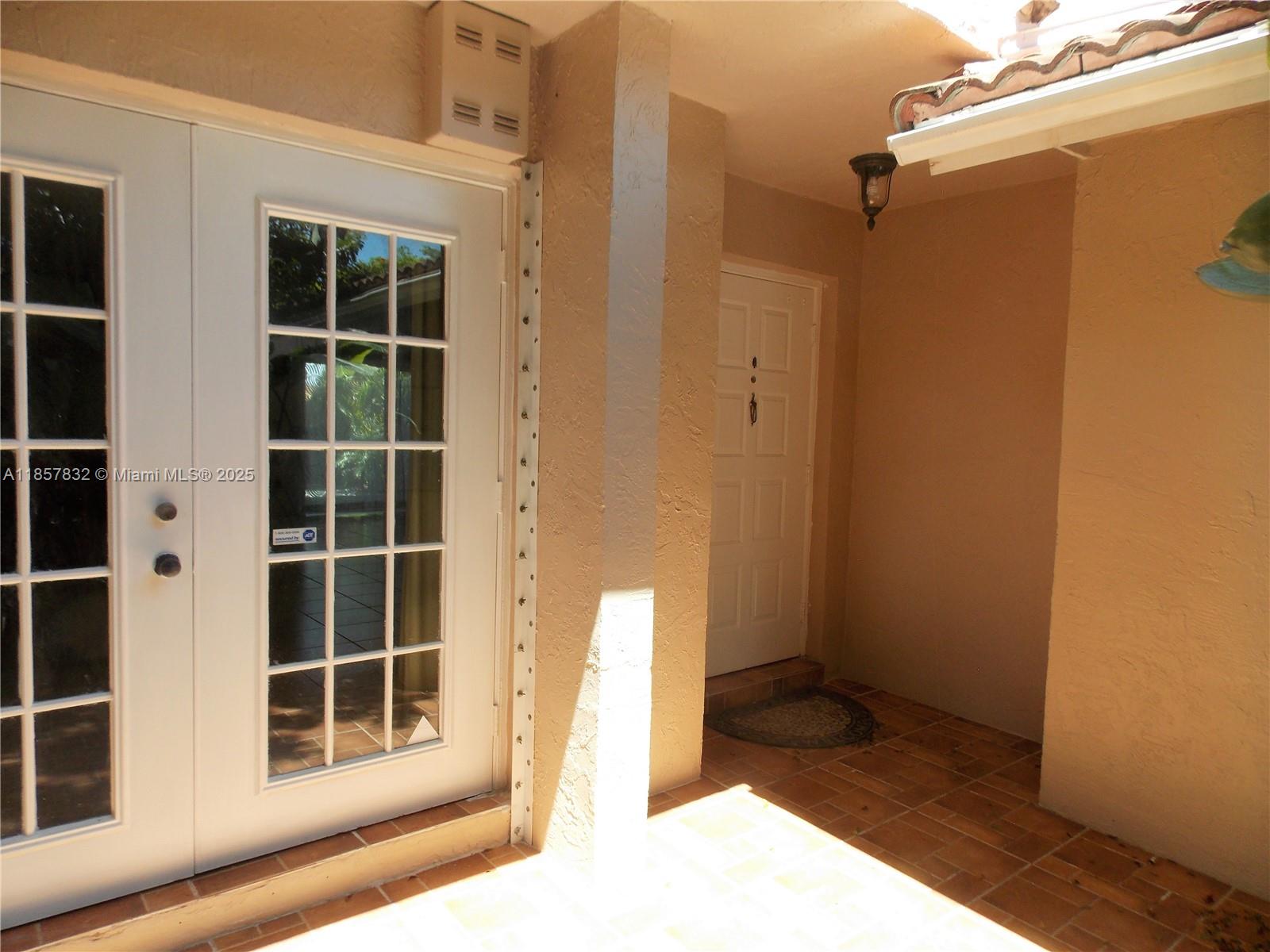 TOWNHOMES OF LA JOLLA - Residential