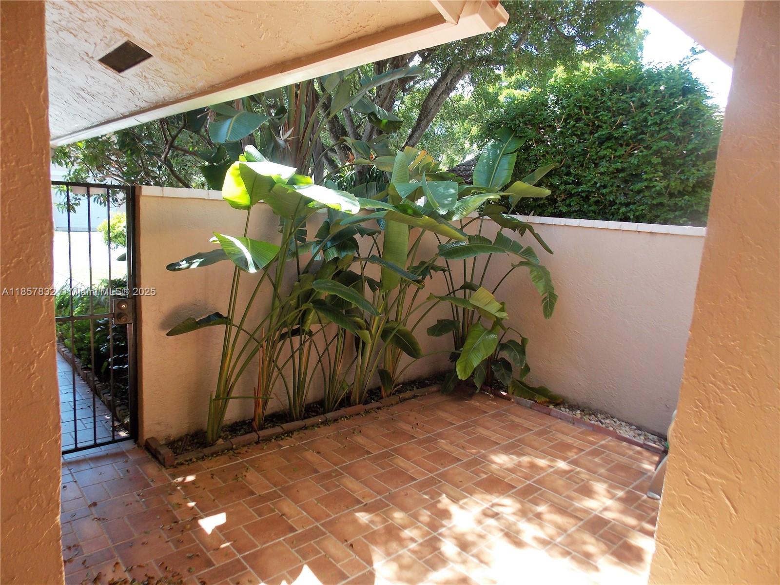 TOWNHOMES OF LA JOLLA - Residential