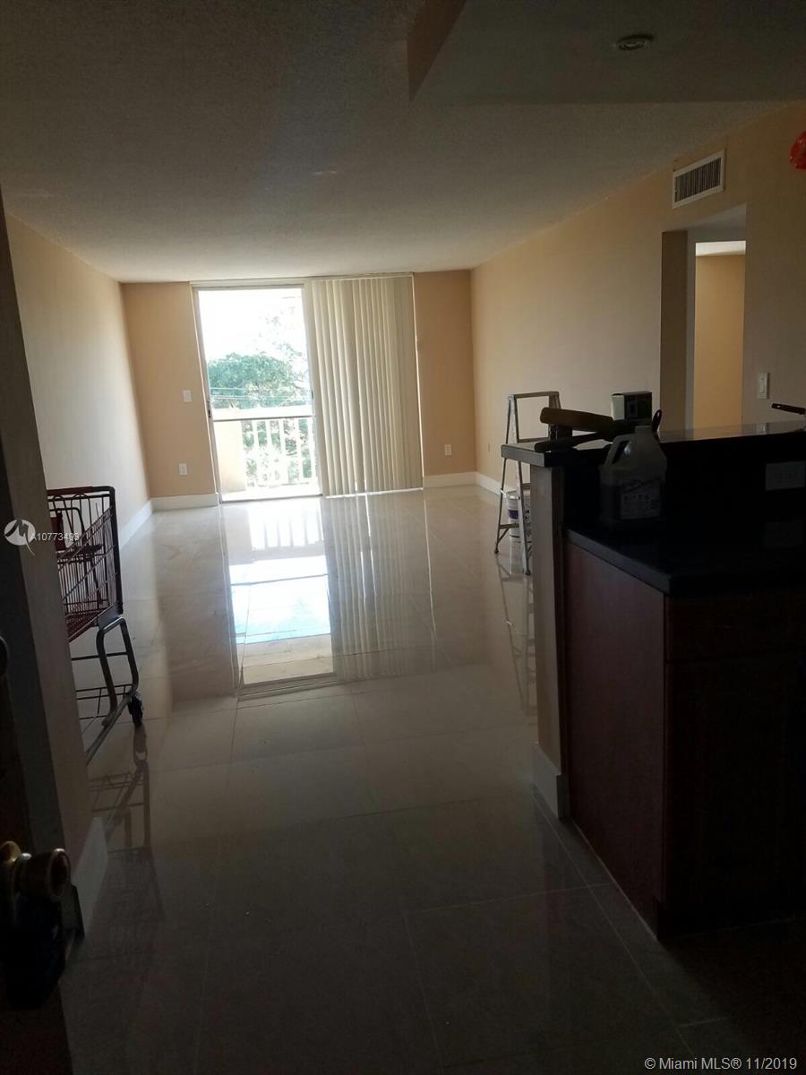 BAYVIEW PALMS CONDO - Residential Lease