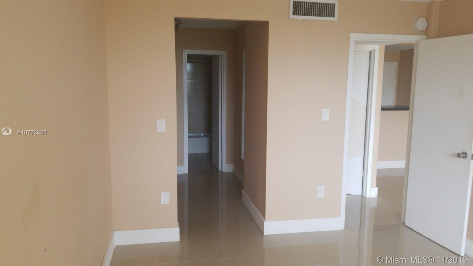 BAYVIEW PALMS CONDO - Residential Lease