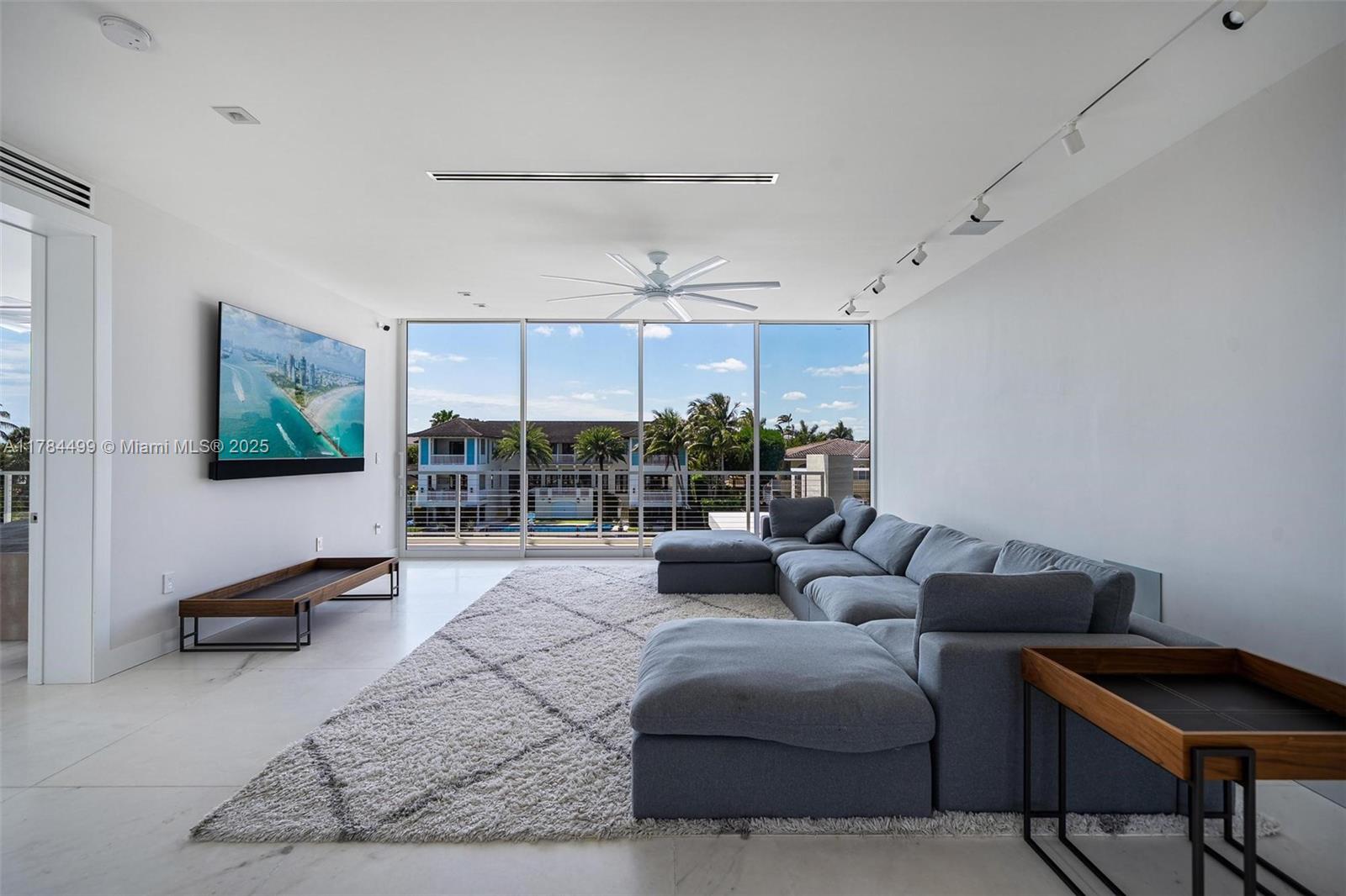 CORAL BAY SEC B - Residential