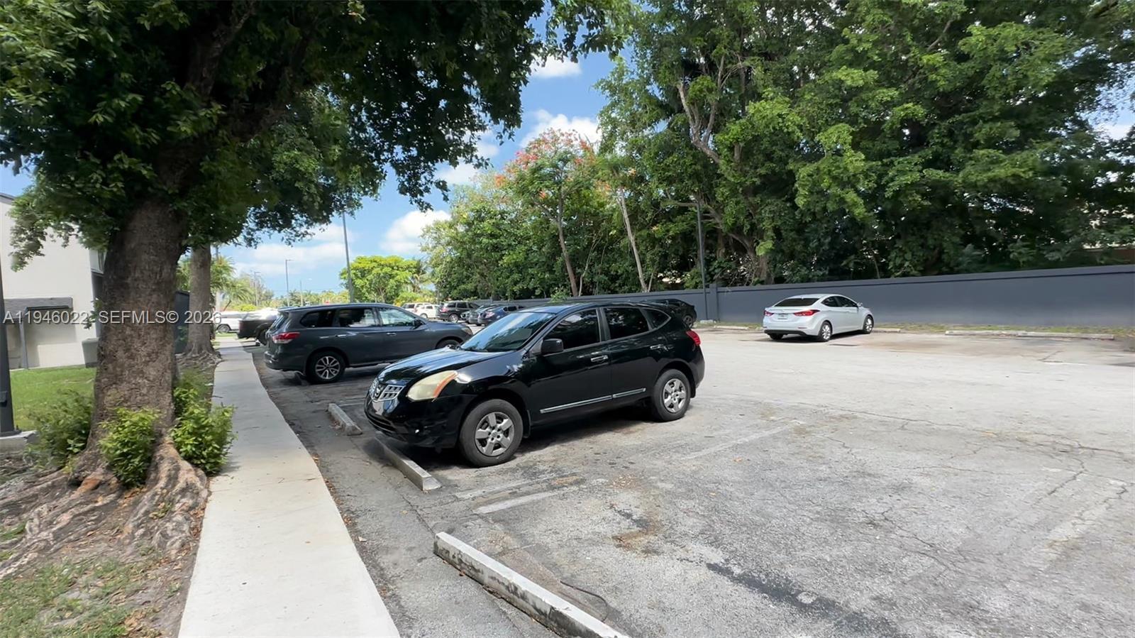 PARKWAY GROVE CONDO PART - Residential