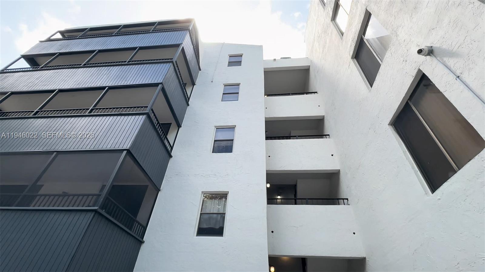 PARKWAY GROVE CONDO PART - Residential