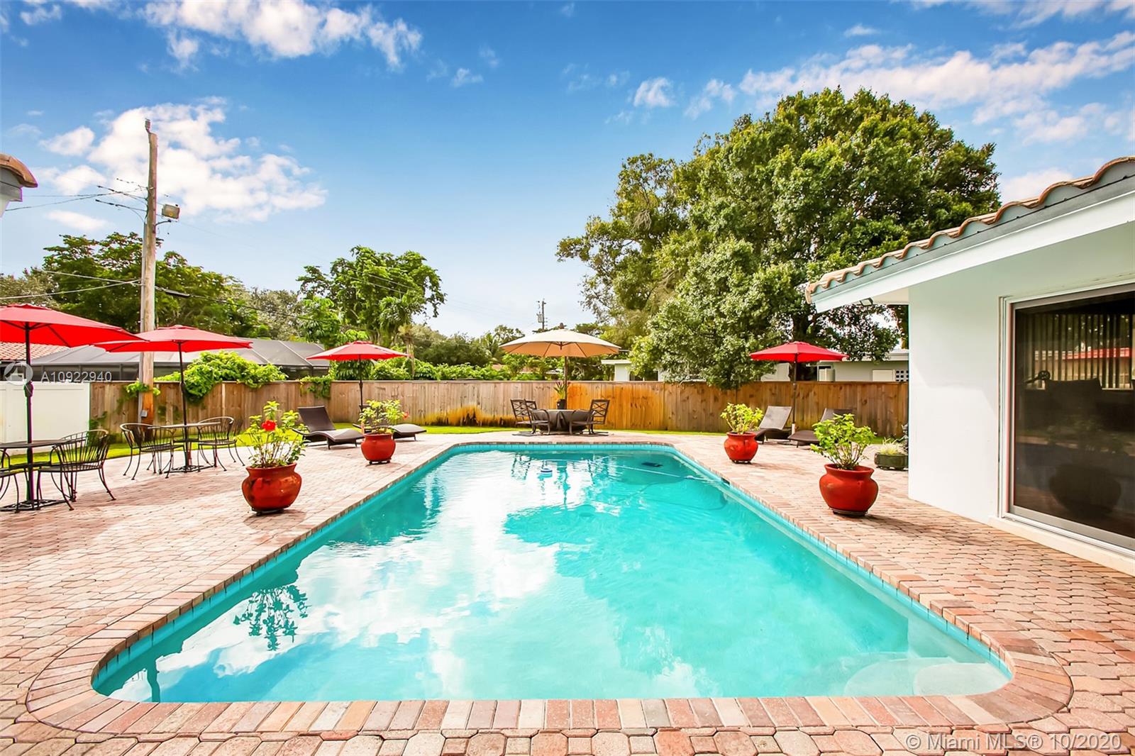 PLANTATION PARK - Residential