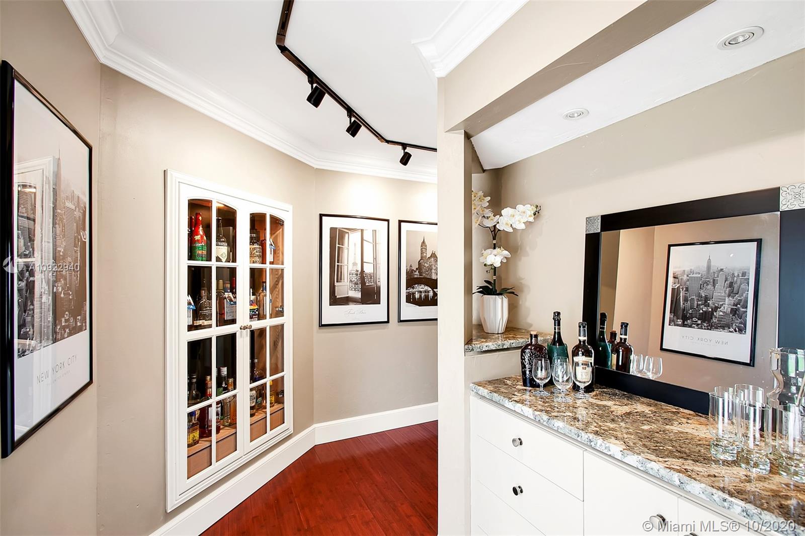 PLANTATION PARK - Residential