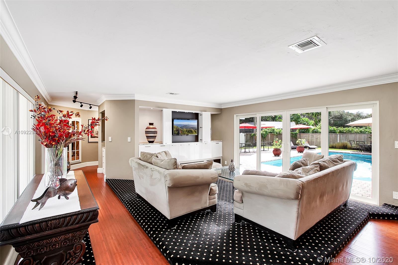 PLANTATION PARK - Residential