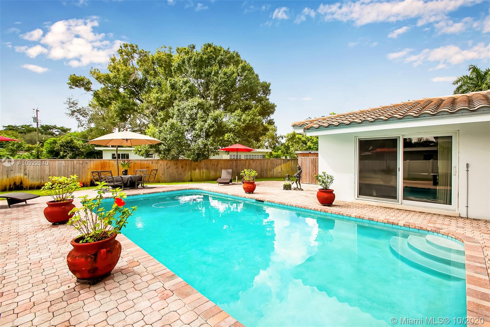 PLANTATION PARK - Residential