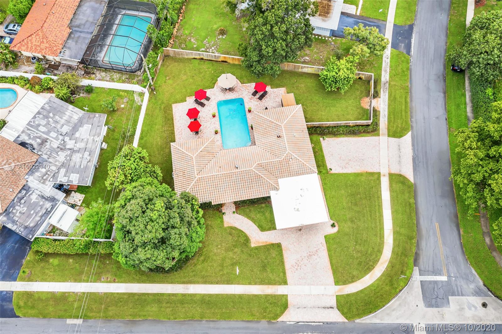 PLANTATION PARK - Residential