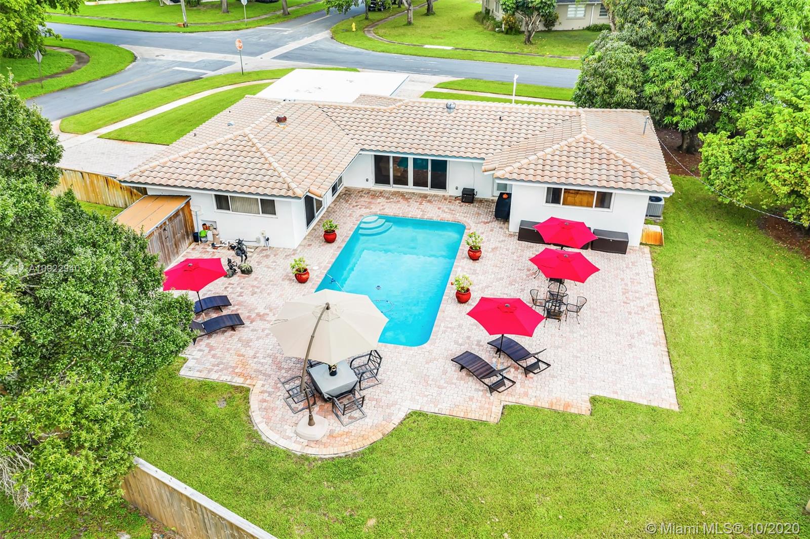 PLANTATION PARK - Residential