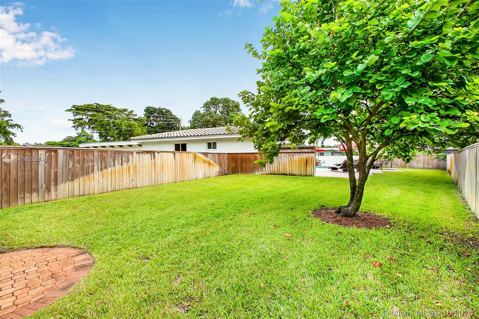 PLANTATION PARK - Residential